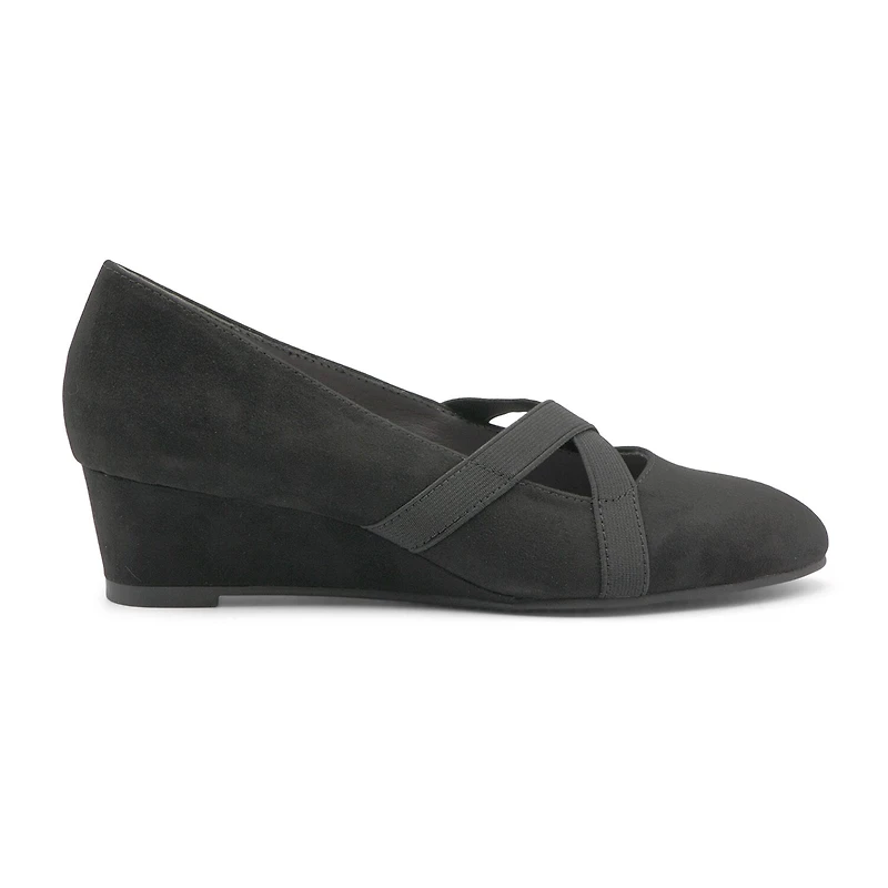 Mootsies Tootsies Kimmy Womens Almond Closed Toe Wedge Heel Pumps