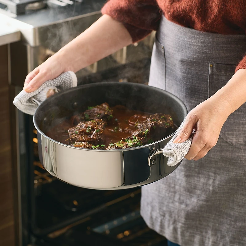 Circulon C1 Series Clad With Scratch Defense Technology Nonstick With Lid 7 Qt Non-Stick Stainless Steel Braising Pan