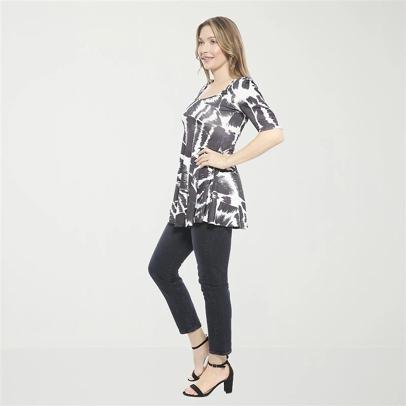24seven Comfort Apparel Womens Scoop Neck Elbow Sleeve Tunic Top