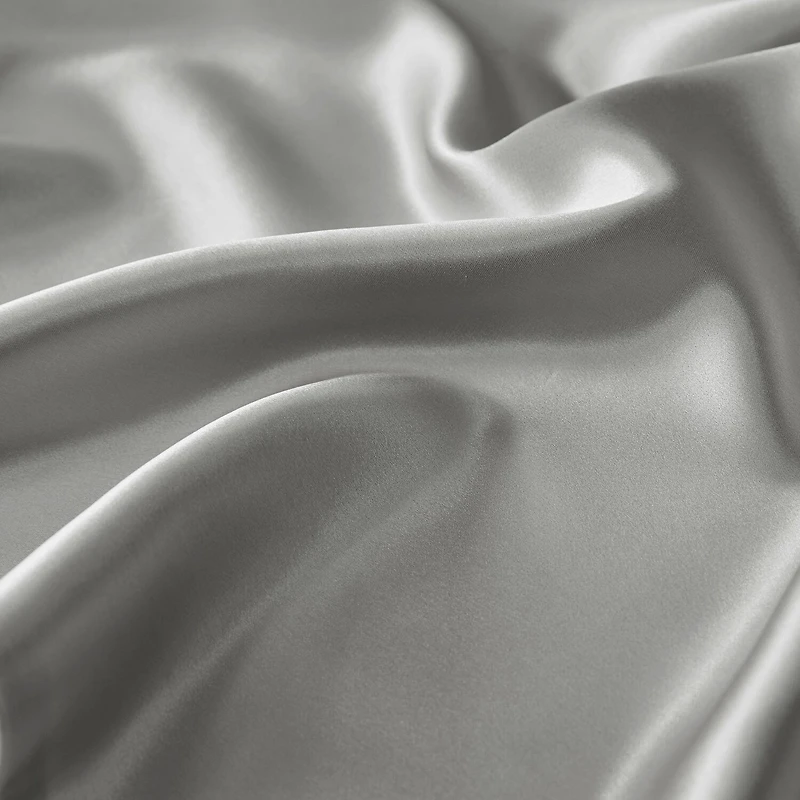 Madison Park Single Silk Pillowcase