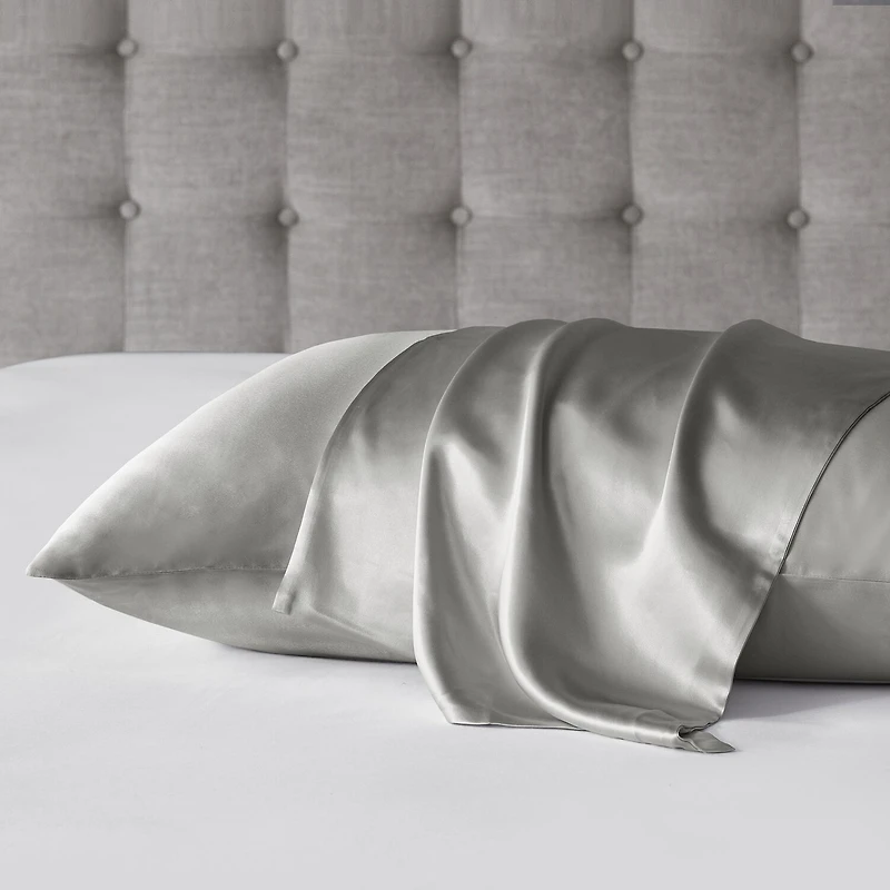 Madison Park Single Silk Pillowcase