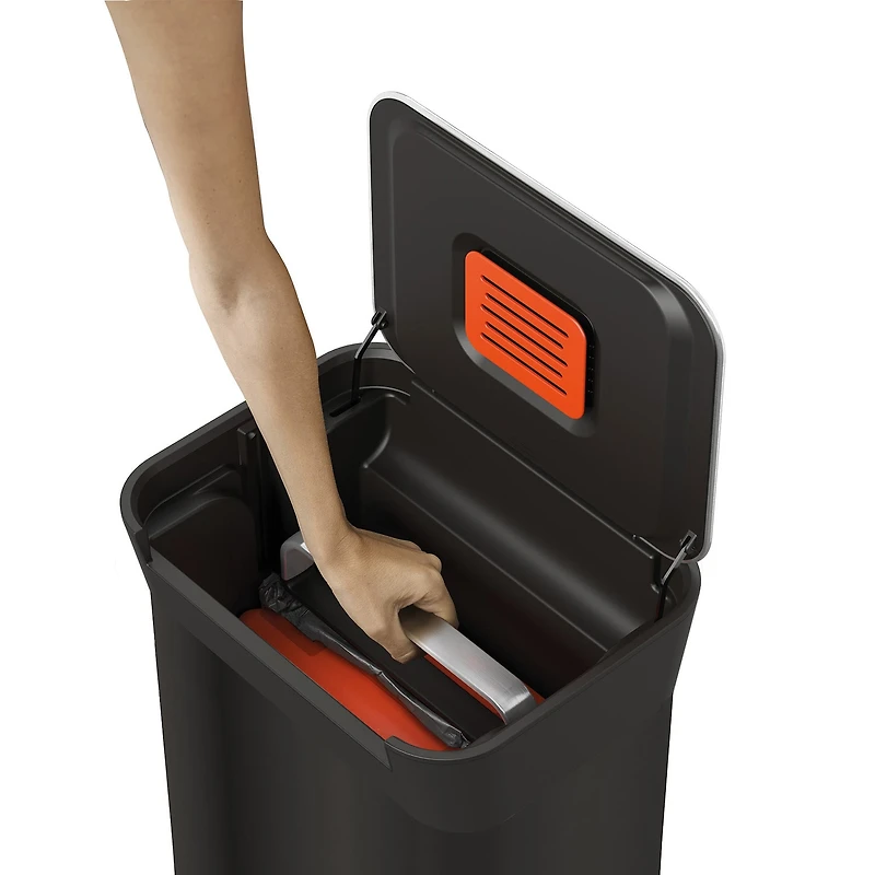 Joseph Joseph Titan 30L Trash Compactor