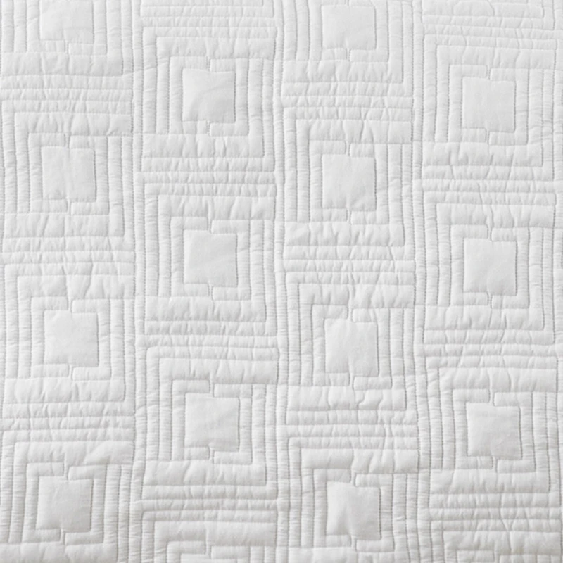 Liz Claiborne Camille Coverlet