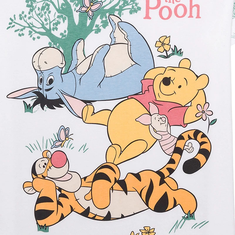 Boyfriend Tee Womens Juniors Crew Neck Short Sleeve Regular Fit Winnie The Pooh Graphic T-Shirt