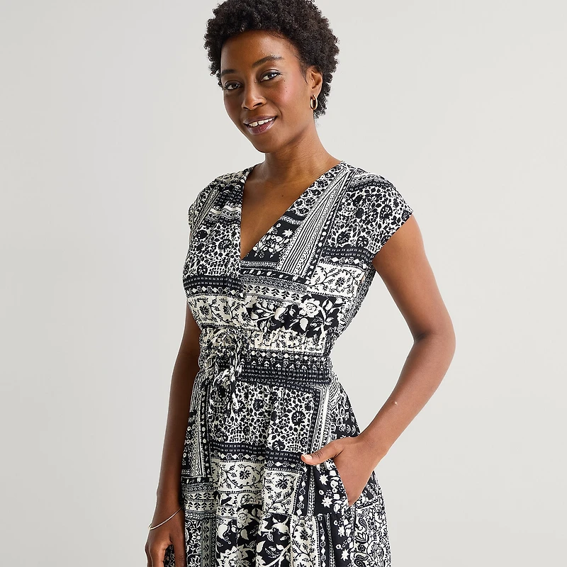 Be by CHETTA B Womens V Neck Short Sleeve Patchwork Fit + Flare Dress