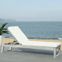 Safavieh Solano Collection Lounge Chair