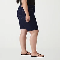 Levi's® Women's Plus Shaping Mid Rise Bermuda Short