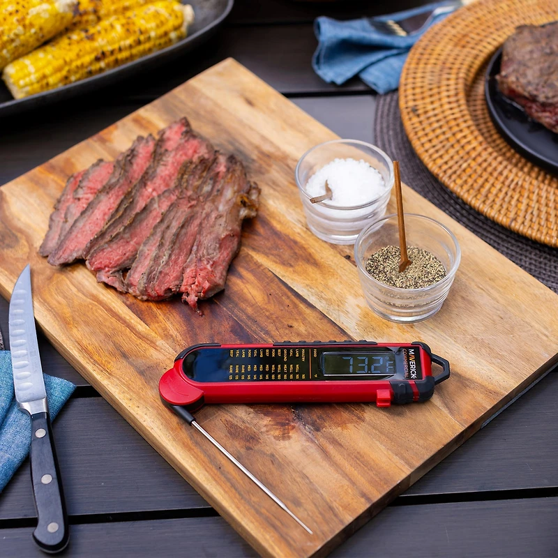 MAVERICK® Thermocouple Thermometers