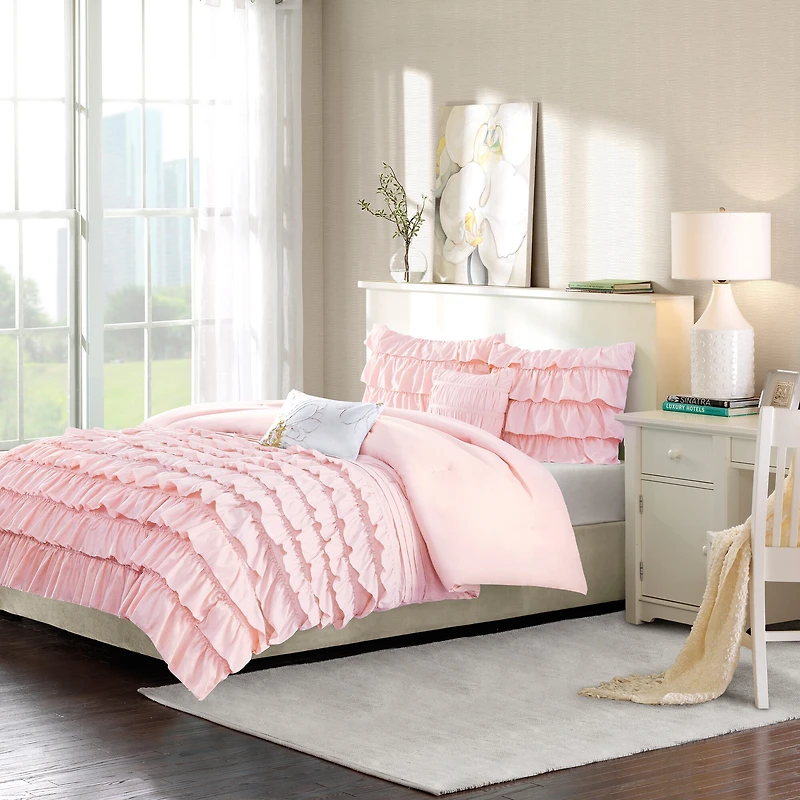 Intelligent Design Demi Ruffled Comforter Set with decorative pillows