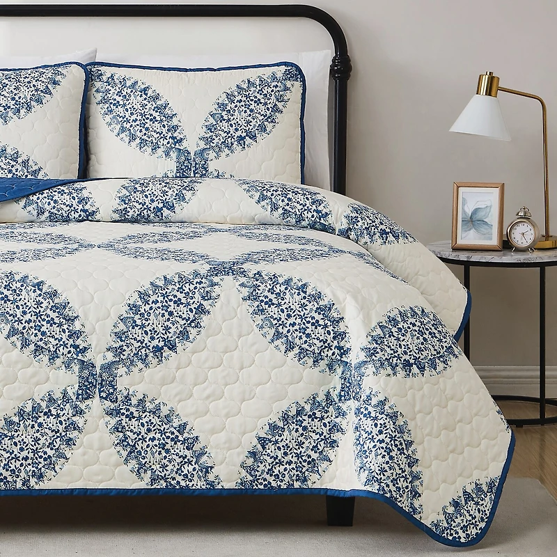 Cannon Abigail Quilt Set