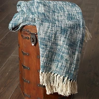 LR Home Lilli Solid Throw