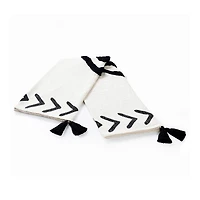 LR Home Levi Modern Throw