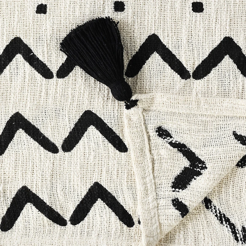 LR Home Jack Modern Throw