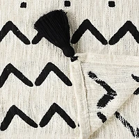 LR Home Jack Modern Throw