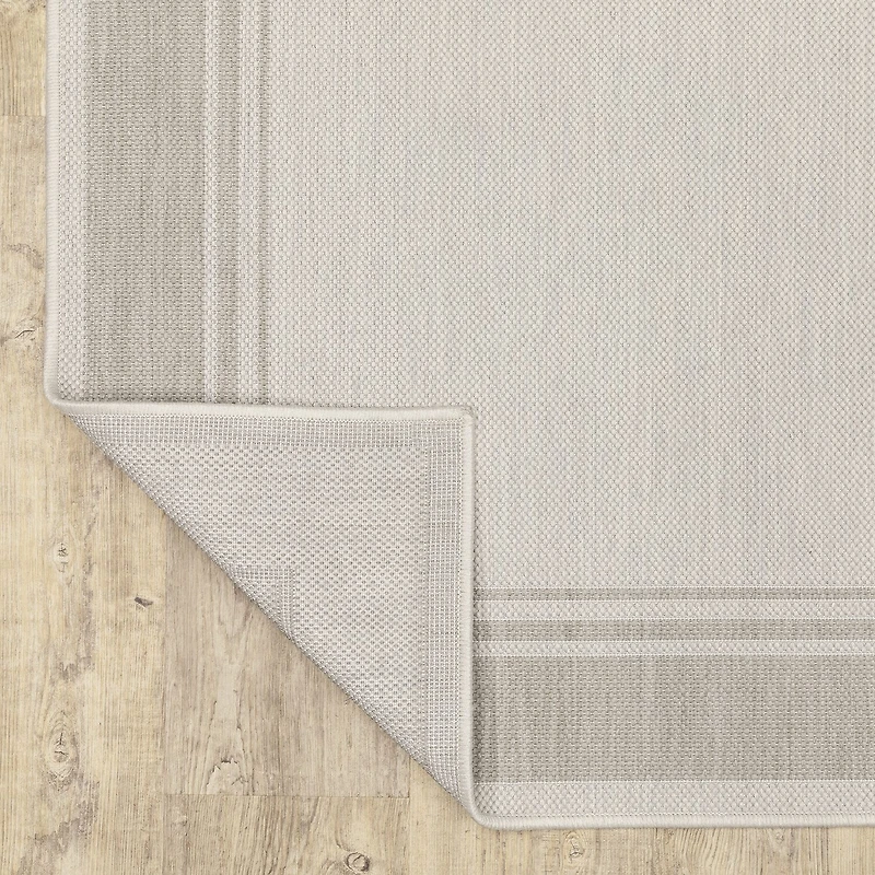 Covington Home Pamplona Casual Border Indoor Outdoor Rectangular Area Rug