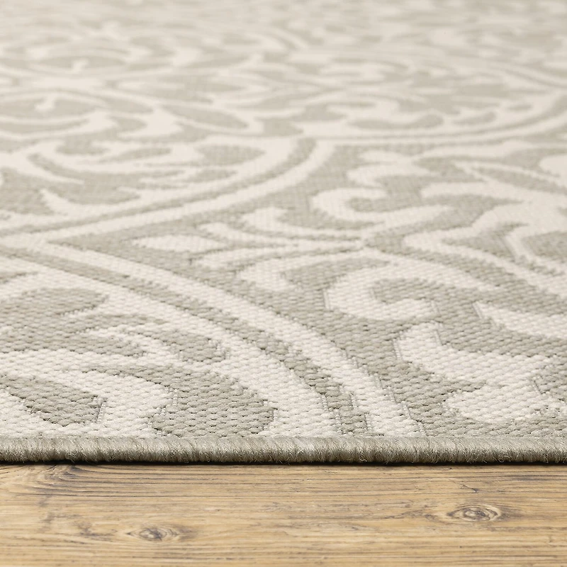 Covington Home Pamplona Damask Flatweave Indoor Outdoor Rectangular Area Rug