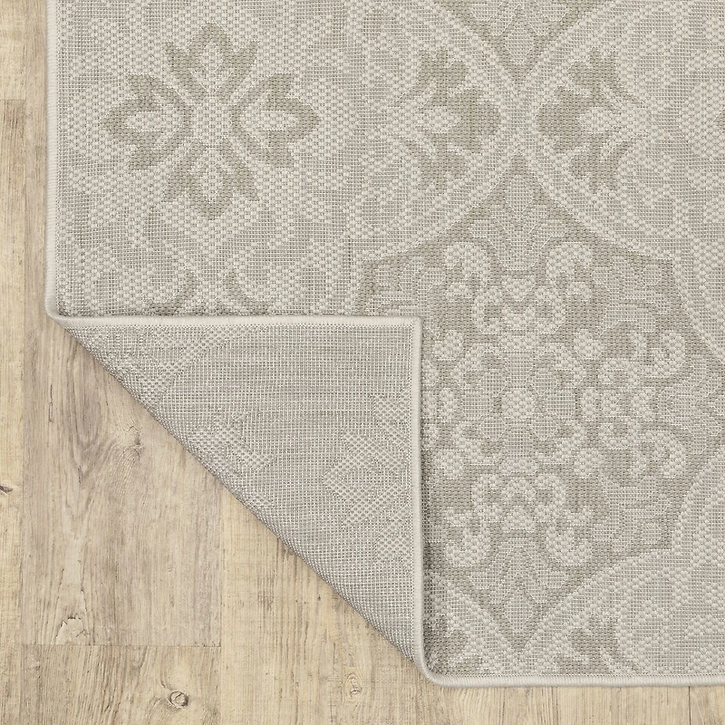 Covington Home Pamplona Floral Trellis Indoor Outdoor Rectangular Area Rug