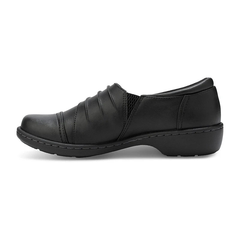 Eastland Sylvan Womens Round Closed Toe Slip-On Shoe