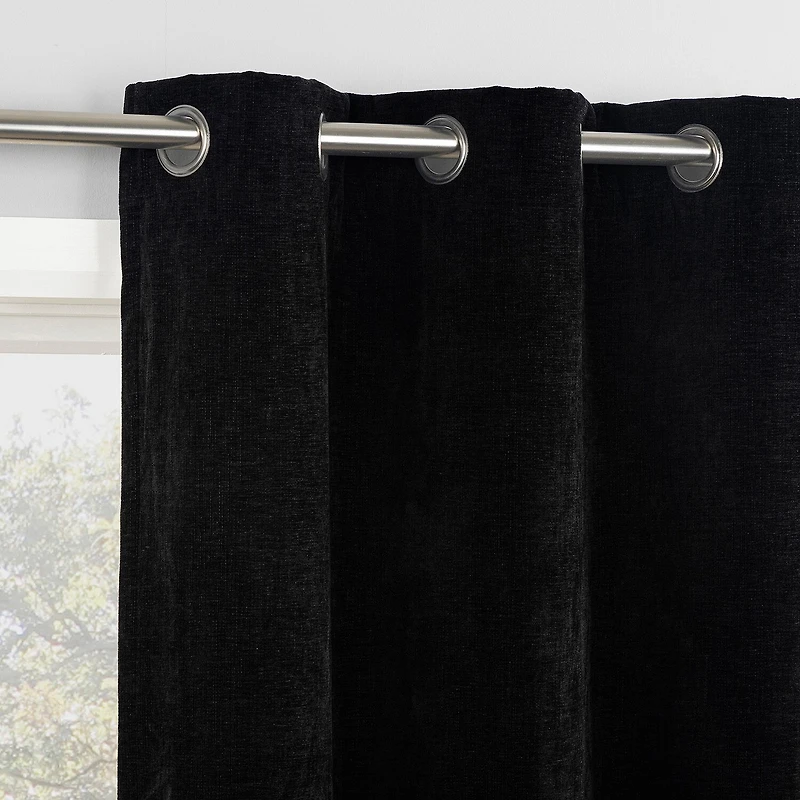 Sun Zero Isidora Grommet Top Energy Saving 100% Blackout Single Curtain Panel