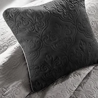 Madison Park Danville 7-Pc Quilt Set with Euro Shams and Throw Pillows