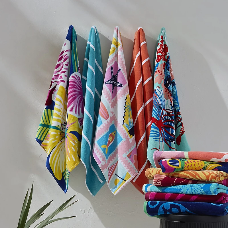 Outdoor Oasis Tropical Floral Jacquard Beach Towel