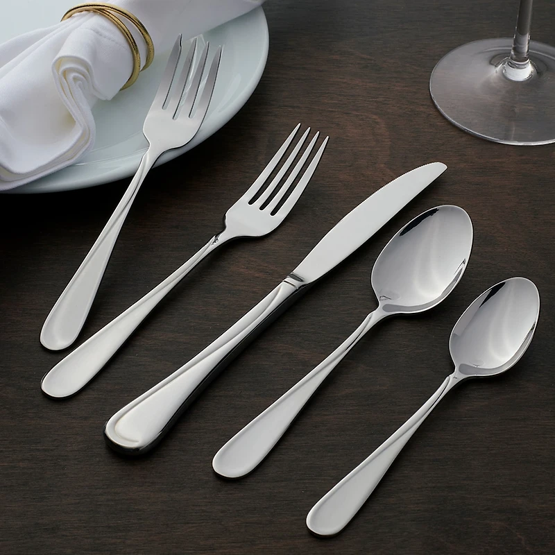 Oneida Flight 20-pc. Flatware Set