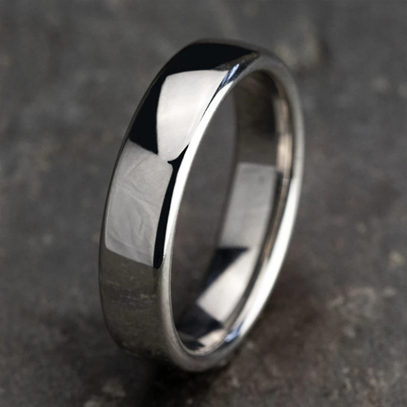 Unisex Adult 5.5MM 10K Gold Wedding Band