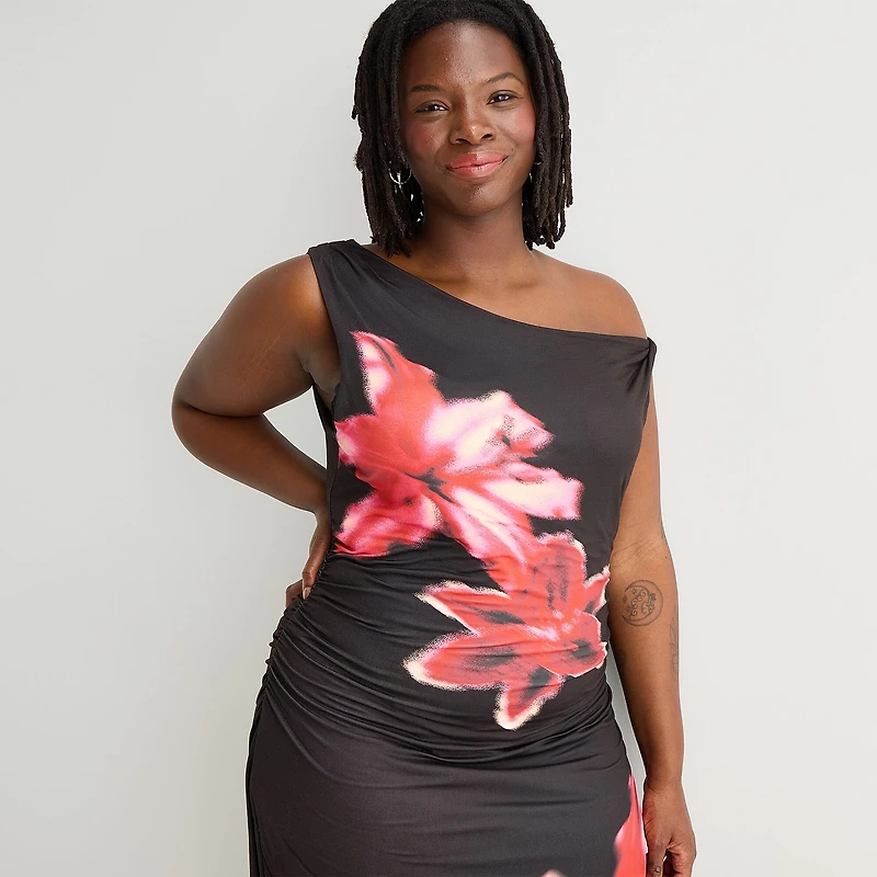 Forever 21 Womens Juniors Plus Asymmetrical Neck Sleeveless Off the Shoulder Bodycon Dress