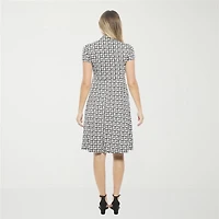 24seven Comfort Apparel Womens Short Sleeve Geometric Wrap Dress