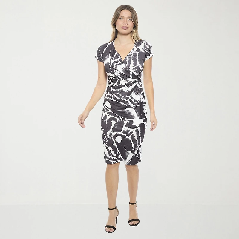 24seven Comfort Apparel Womens Short Sleeve Abstract Wrap Dress