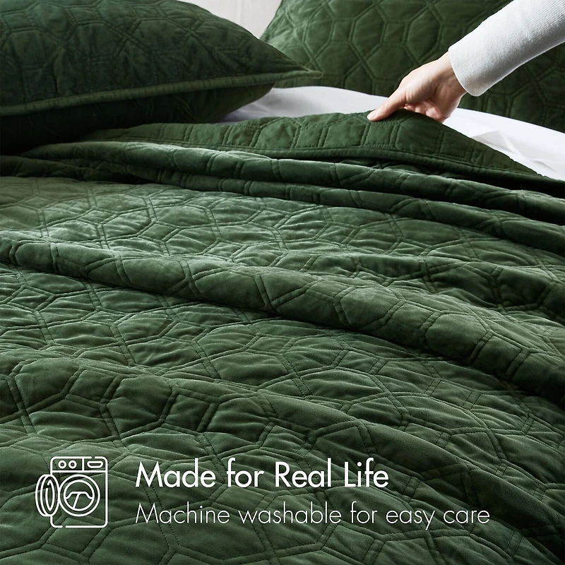 Madison Park Emery 3-Pc Velvet Quilt Set