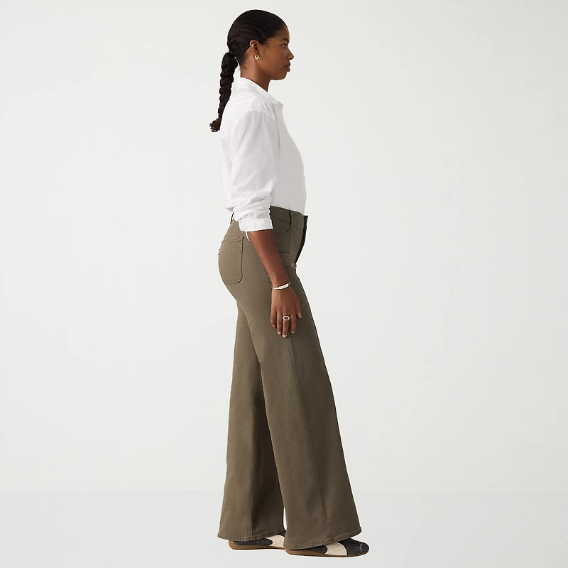 Levi's® Women’s Mid Rise 318 Shaping Wide Leg Jeans