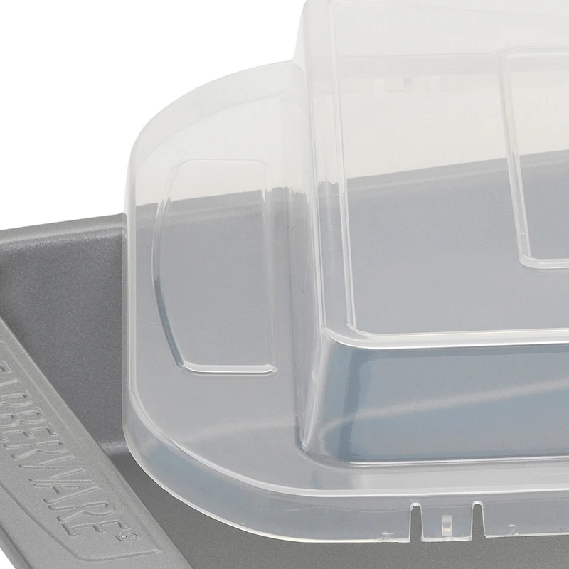 Farberware 9X13 Rectangular Covered Cake Pan