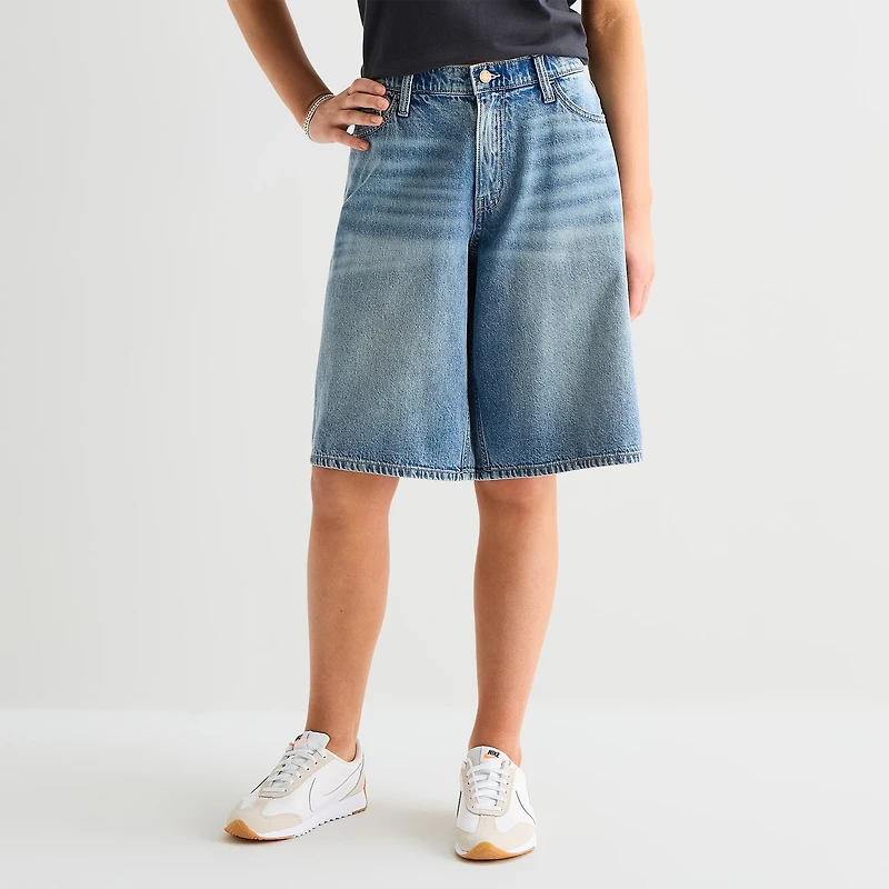 Arizona Curvy Womens 12" Mid Rise Juniors Denim Short