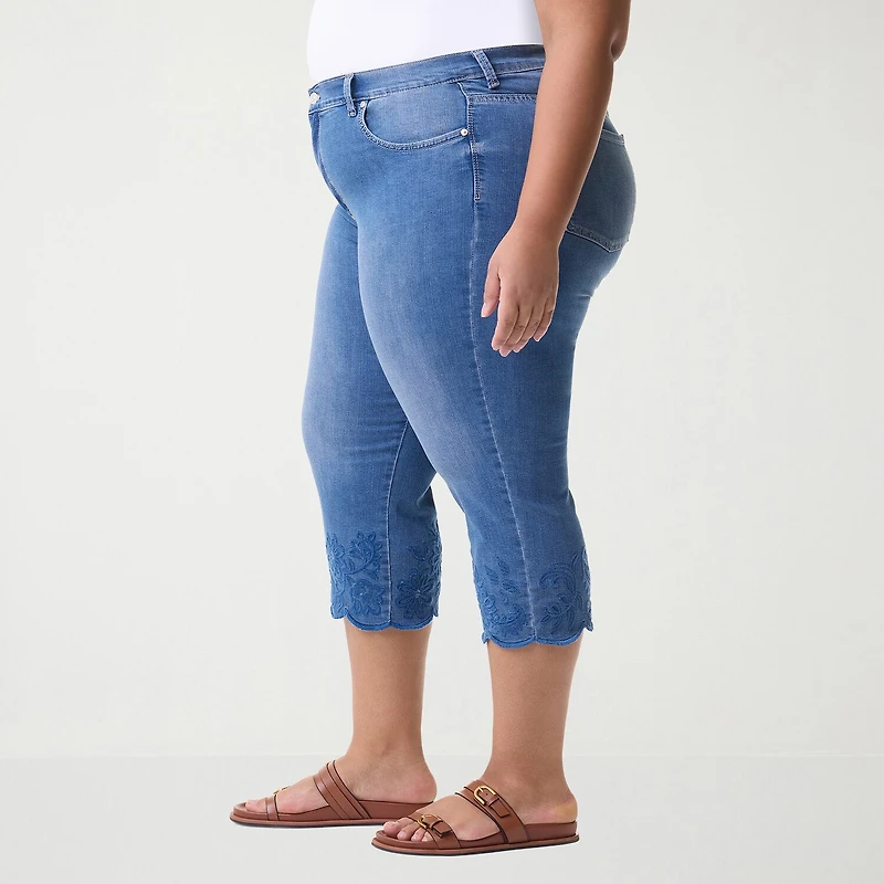Gloria Vanderbilt Women's Plus Amanda Embroidered Jean Capri