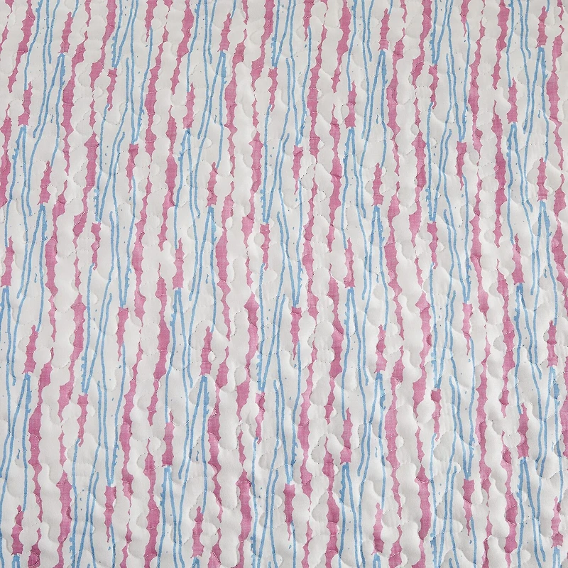 Avanti Scallop Shell Reversible Quilt Set