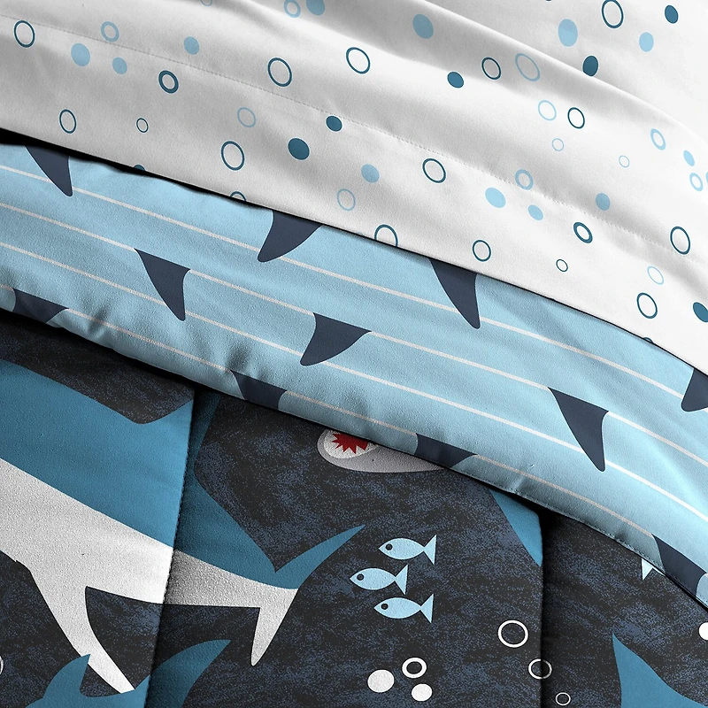 Dream Factory Sharks 5-pc. Complete Bedding Set with Sheets
