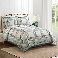 Modern Heirloom Felicity Wedding Ring Quilt Set