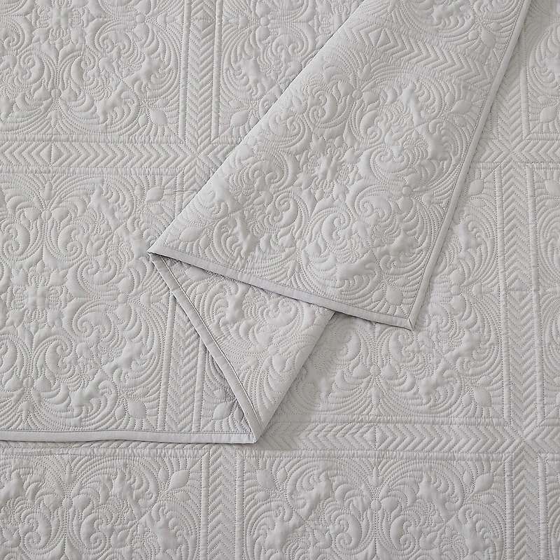 Modern Heirloom Solid Stitch 3-pc. Bedspread Set