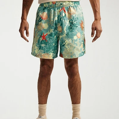 Nike Flow Mens 6" Mid Rise Workout Shorts