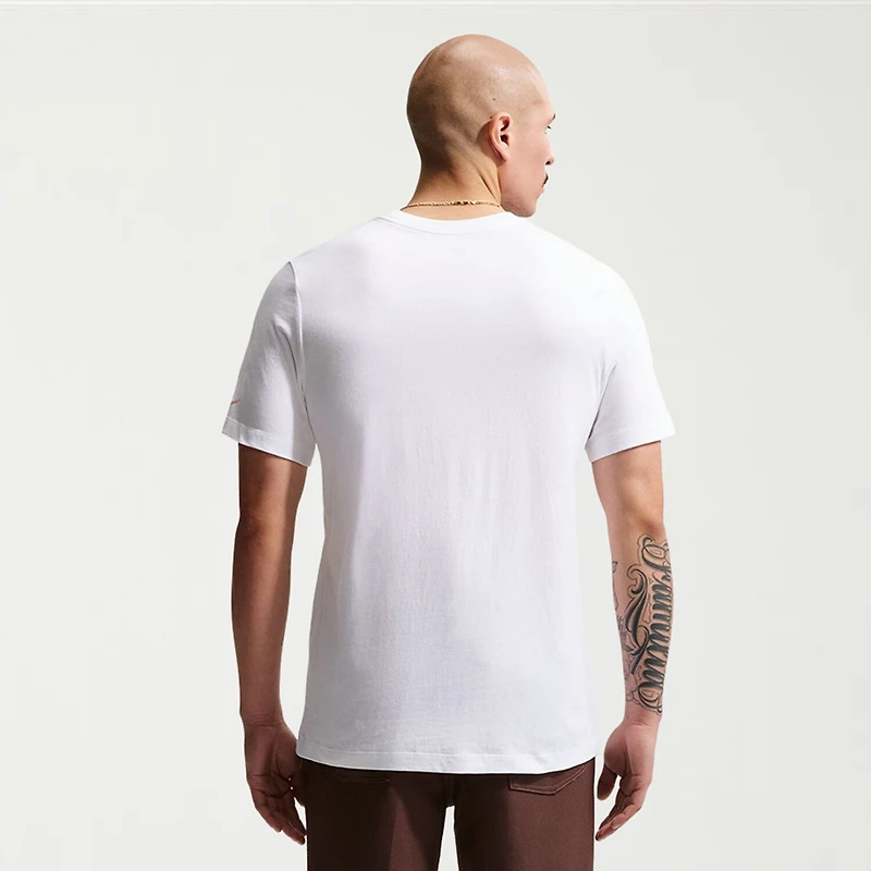 Nike Mens Crew Neck Short Sleeve Classic Fit Graphic T-Shirt