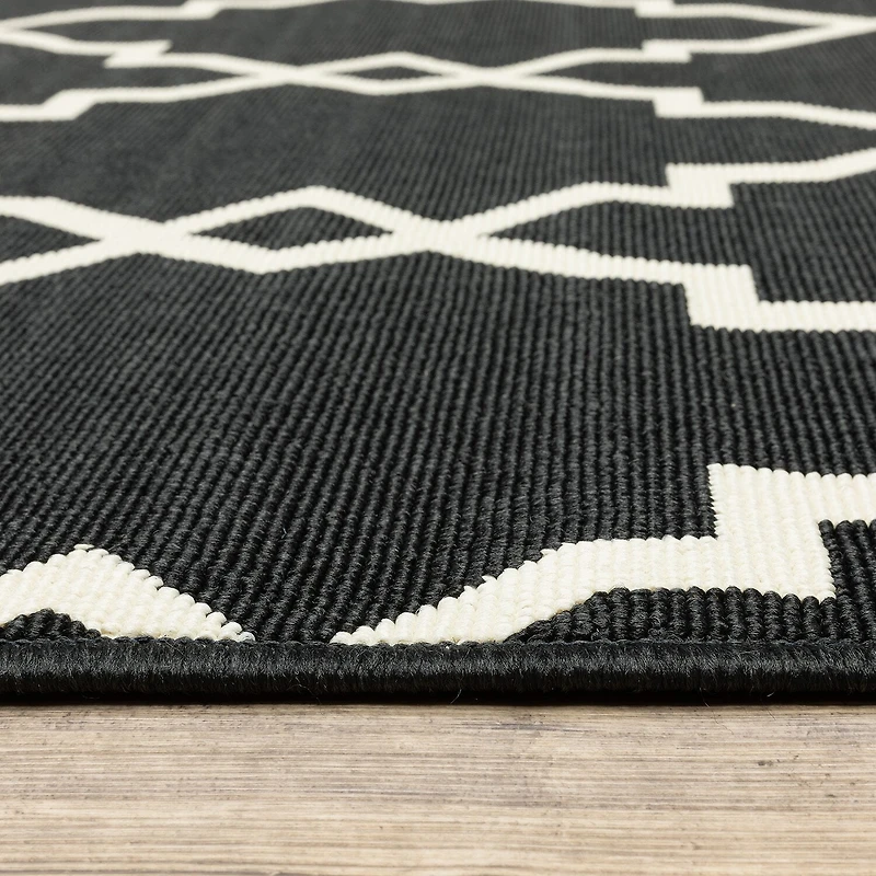 Covington Home Martinique Intricate Trellis Indoor Outdoor Rectangular Accent Rug