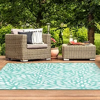 Covington Home Marquesas Blooms Indoor Outdoor Rectangular Area Rug