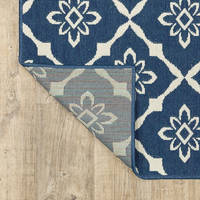 Covington Home Marquesas Floral Diamond Indoor Outdoor Rectangular Area Rug