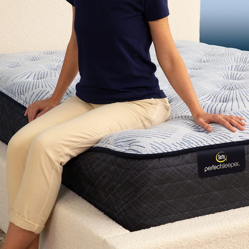 Serta Perfect Sleeper Blue Lagoon Nights 13.5" Plush Tight Top - Mattress Only