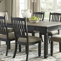 Signature Design by Ashley® Hilton Dining Room Table