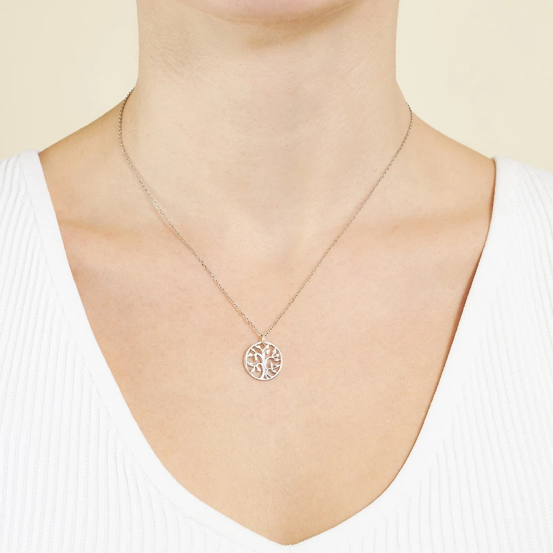 Silver Treasures Womens Sterling Silver 16 Inch Pendant Necklace