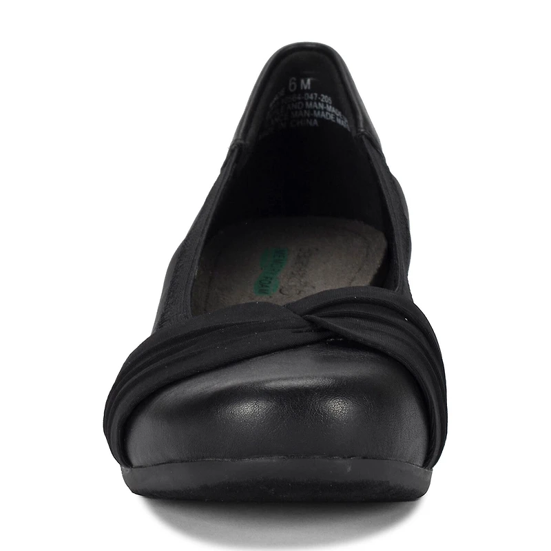 Baretraps Marcie Womens Round Closed Toe Slip-On Shoe