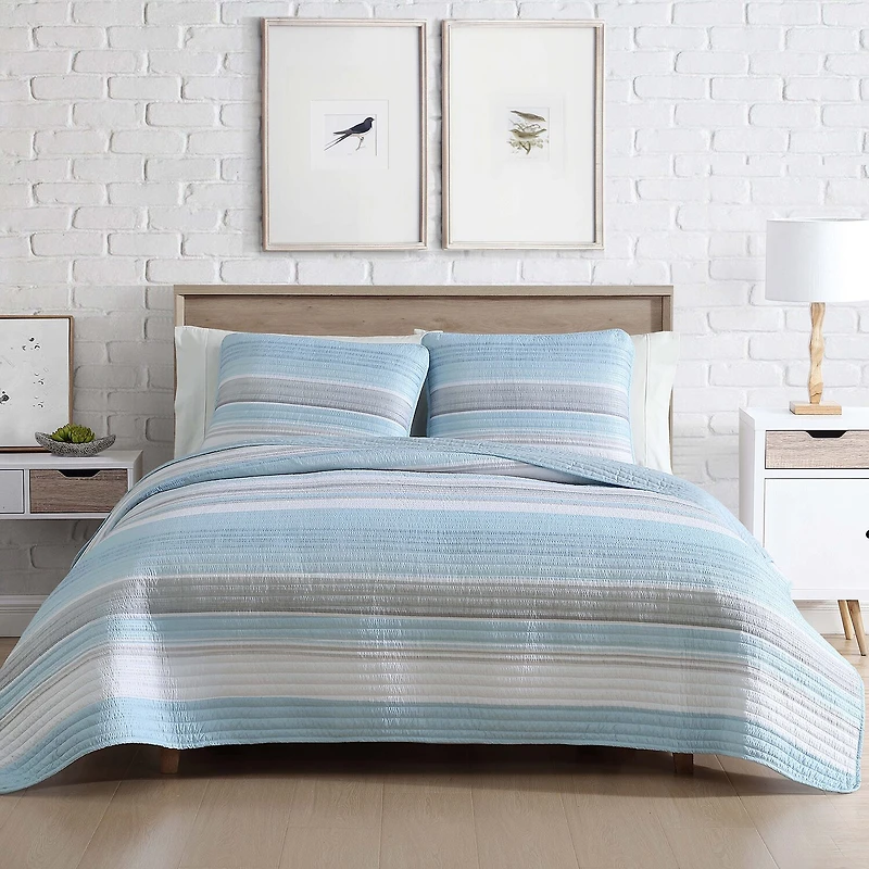 Beatrice Home Fashions Coralinn Quilt Set