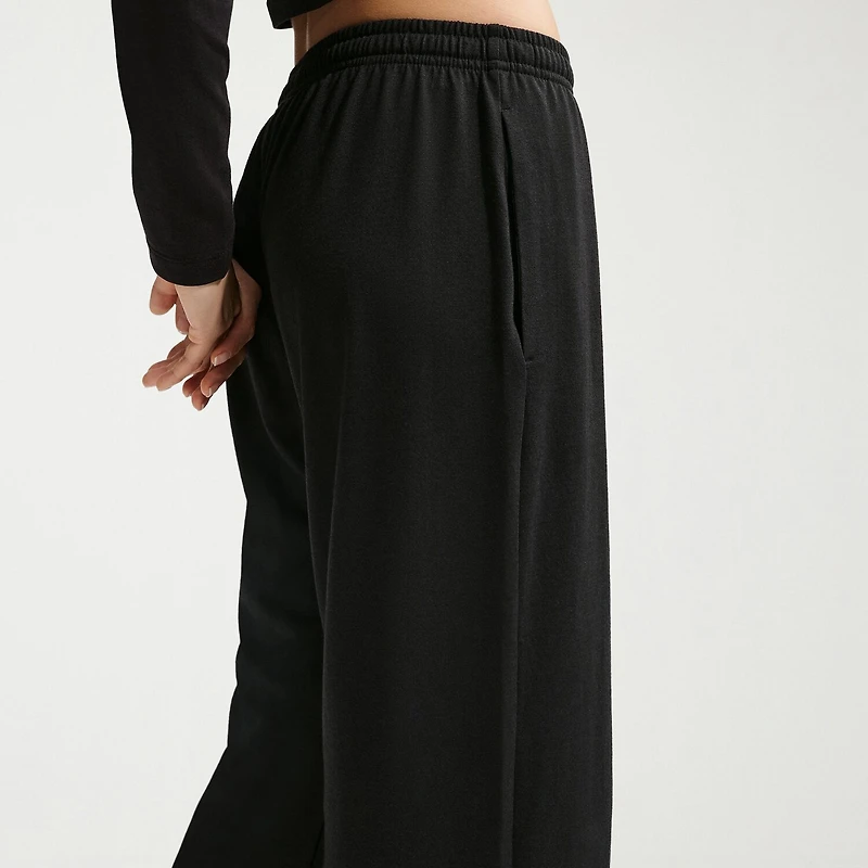 Nike Womens Drawstring Waist Lightweight Moisture Wicking Straight Low Rise Regular Fit Sweatpant